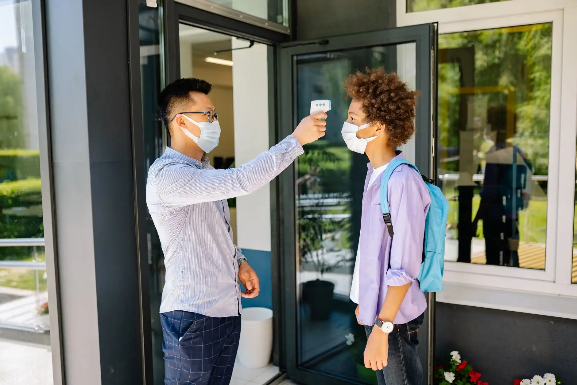 社区团购智慧生活服务模式的技术架构与本地化应用实践