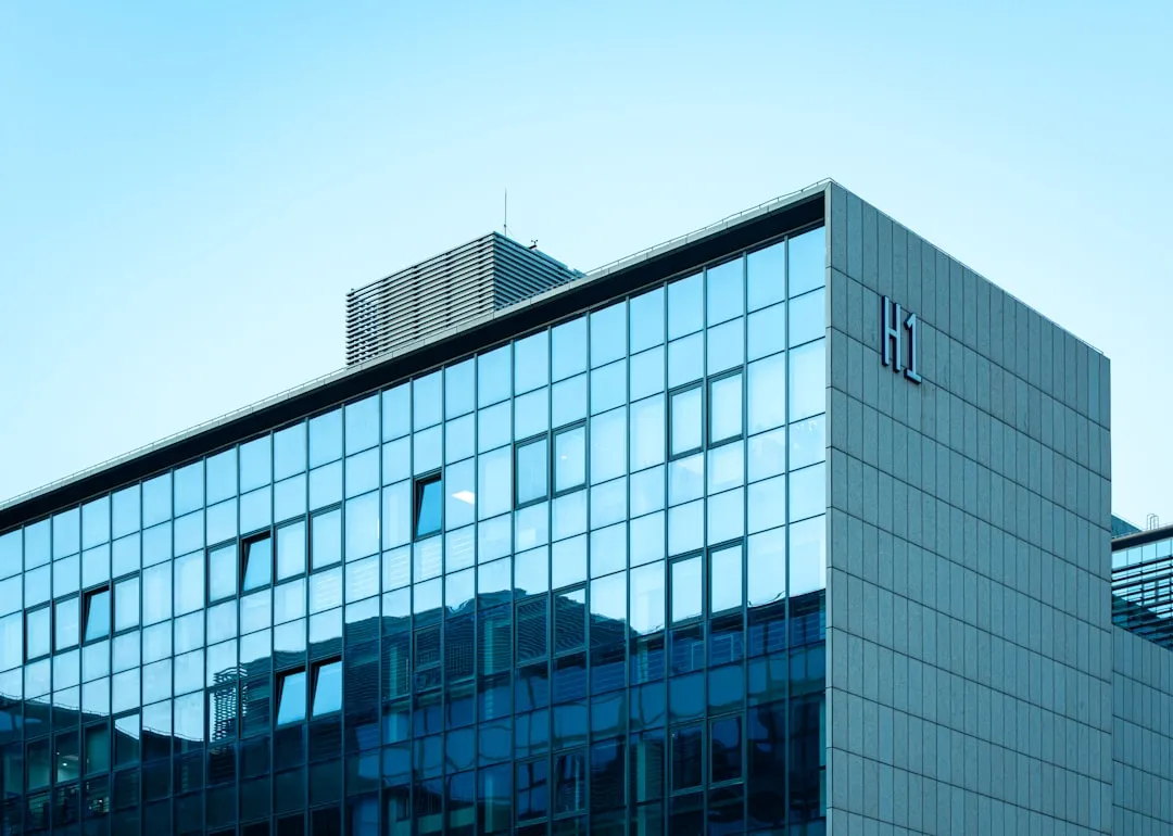 社区团购模式升级：故城县购开心电子商务如何优化日用商品配送链路